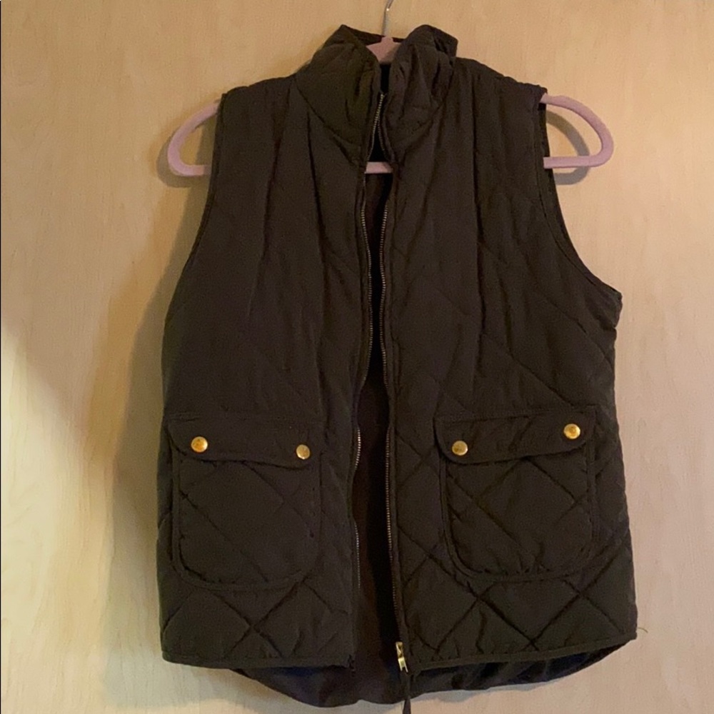 Medium Deep Olive Quilted Vest - Francesca’s